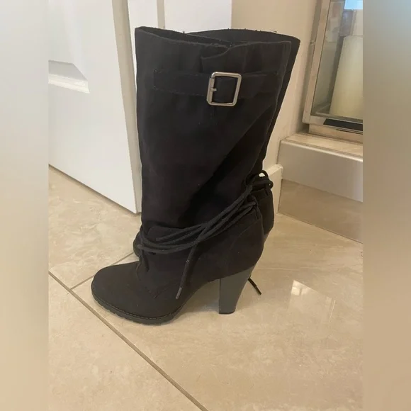 Half Cut Boots - Picture 2 of 2